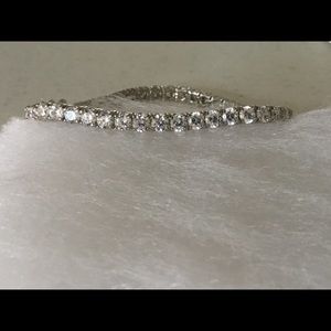 CZ tennis bracelet NWOT